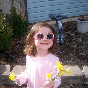 Meet your Posher, Olivia